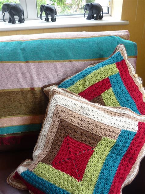 Draw a line connecting one mark to the opposite corner. KnitKnatKnotUK: Neat Granny Log Cabin Crochet Cushions
