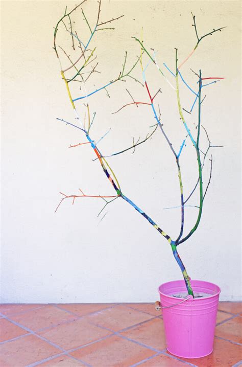 A Simple But Beautiful Tree Branch Craft To Make With Your Kids