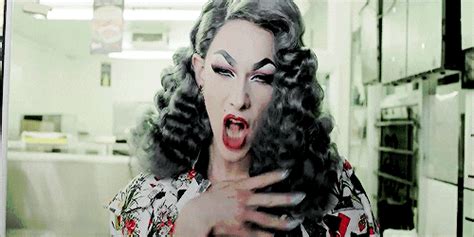 Violet Chachki  Find And Share On Giphy