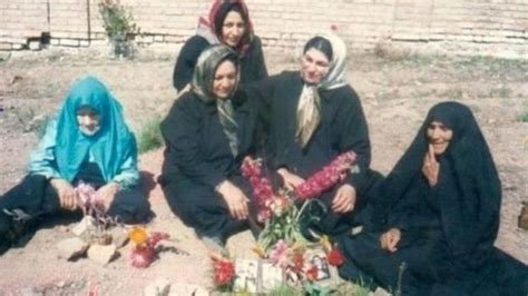 چهار دهه دادخواهی؛ پرچمی که از مادران خاوران به ارث رسید Bbc News فارسی