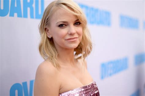 Anna Faris Wiki Bio Age Net Worth And Other Facts Facts Five