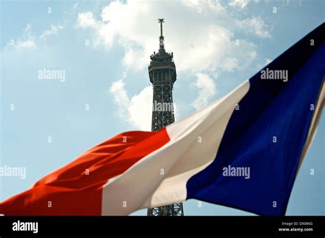 Eiffel Tower Paris Flag Hi Res Stock Photography And Images Alamy