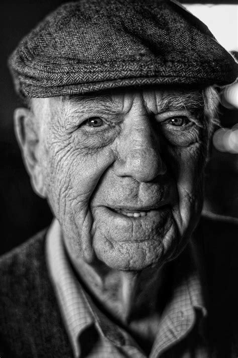 Pin By Webers Art On Rostos Old Man Portrait Black And White