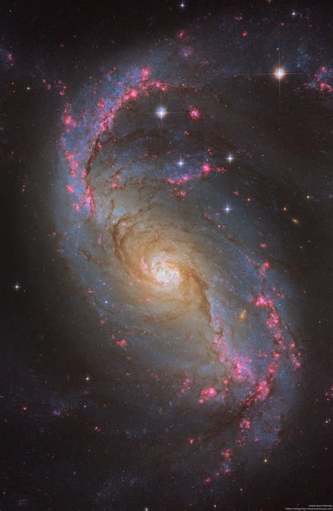 Ngc 1672 From Hubble The Astronomy Enthusiast