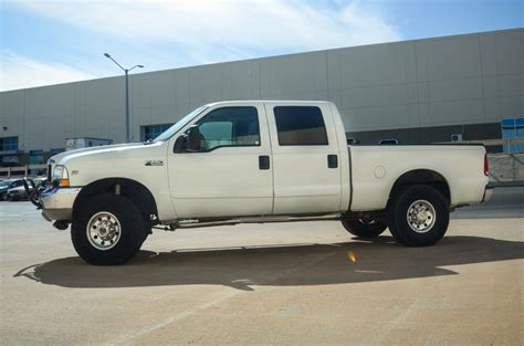 Ford Super Duty F250 4x4 Pickup 4 Puertas Bbb Rent A Car