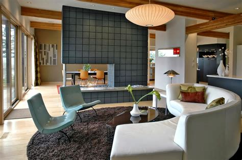 Incorporate retro furnishings, nostalgic color schemes, and classic silhouettes into your home for divine midcentury. Eye For Design: Decorating In Mid-Century Modern Style.