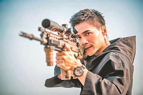 周菲比 chorus arrangement和聲編寫 陳又齊 chorus和聲 是元介 recording engineer錄音師 伊勗賢、陳柏州(mr.q) recording studio錄音室 白金錄. 是元介扮殺手吃盡苦頭