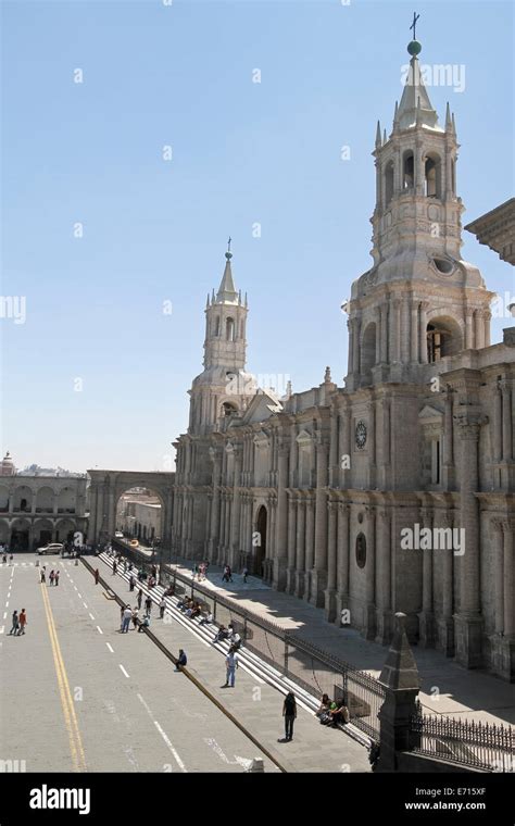 América Del Sur El Perú Arequipa La Basílica Catedral De Arequipa