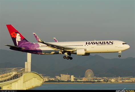 N581ha Hawaiian Airlines Boeing 767 300er At Kansai Intl Photo Id