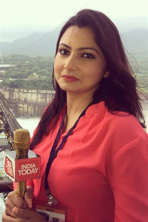 Top 10 Most Beautiful Female Anchors In India Updated 2024