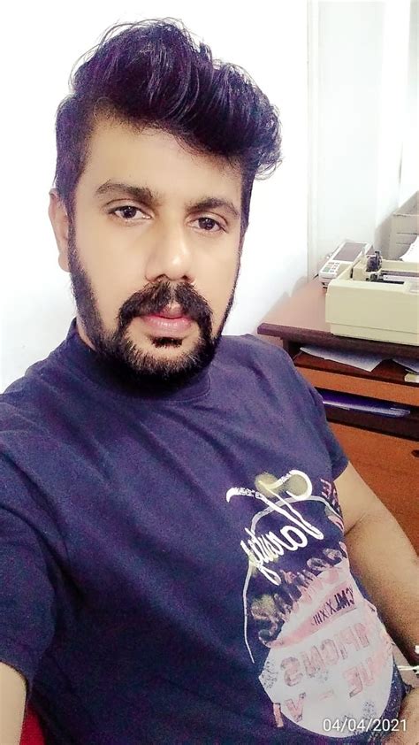 Pin By Lucky On Handsam Men Sri Lanka Mens Hairstyles With Beard