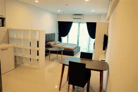 Serviced apartments in kuala lumpur is primarily known for being modern, clean, newly built and offers an ideal mix of amenities and facilities for remote workers and digital nomads from a dedicated work area, fully equipped kitchenette to stunning rooftop swimming pools. Luxury studio for rent at KLCC - Apartments for Rent in ...