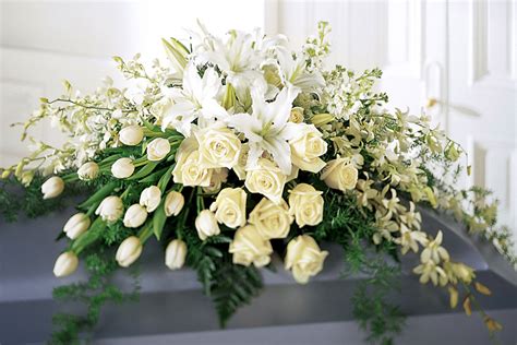 What Different Funeral Flowers Really Mean Expert Tips For Selecting