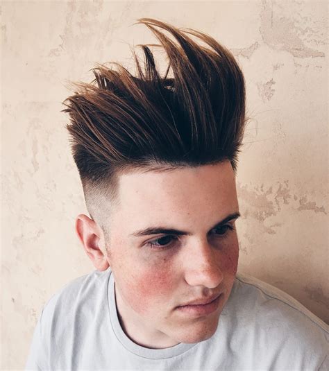 Although blonde highlights for men have always been fashionable, guys with highlights. New Hairstyles For Men 2018 -> Men's Hairstyle Trends