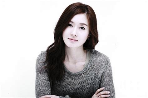 양성윤 / yang sung yoon (yang seong yun). Actress Kim Ji Soo to Make Onscreen Comeback in New Film, "Gangnam Blues" | Soompi