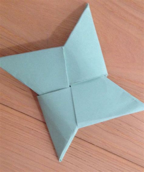 Super Easy Origami Paper Ninja Star 10 Steps Instructables