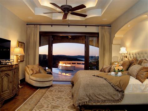But that before body and mind need some space. 21 Incredible Master Bedrooms Design Ideas