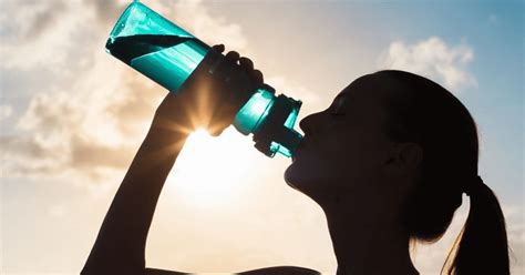 5 Mitos Sobre La Hidratación Que Debes Conocer Para Cuidar De Tu Salud