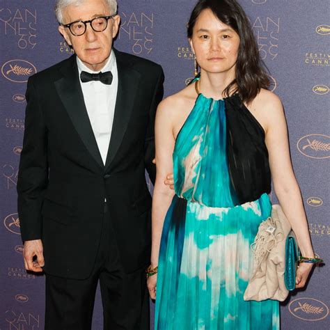 Woody Allen Qualifie Son épouse Et Fille Adoptive De Femme Enfant