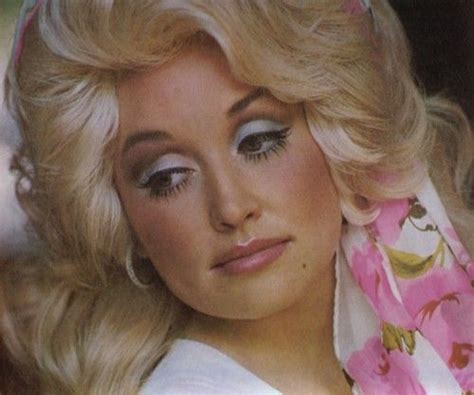 Dolly Parton Always Sleeps With Her Makeup On — Heres Why