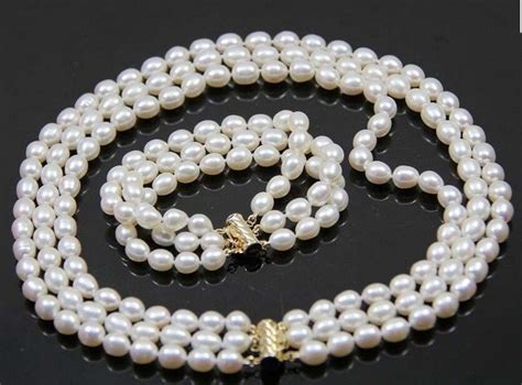 Beautiful 3rows 7 8mm Natural White Freshwater Oval Pearl Necklace