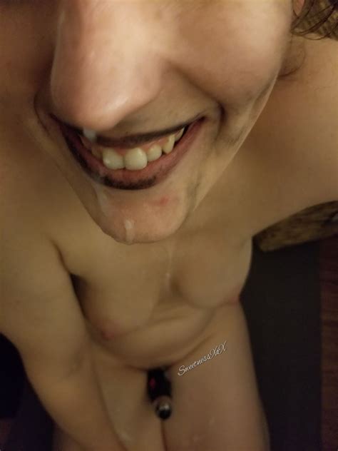 Smeared Lipstick And Cumbut Im Still Smiling 27 F Porn Pic Eporner