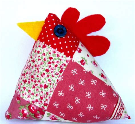Chicken Pin Cushion Handcrafted With Patchwork 100 Cotton Fabric New