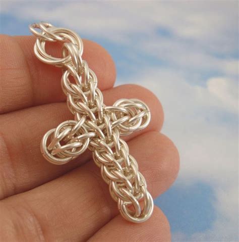 Chainmaille Cross Tutorial | chainmail jewelry, tutorials and other b…