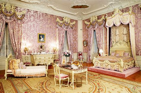 Alva Vanderbilts Bedroom Marble House Newport Sapere Aude