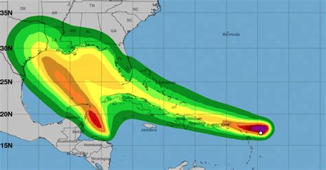 Dos Sistemas Tropicales Amenazan Al Golfo De México