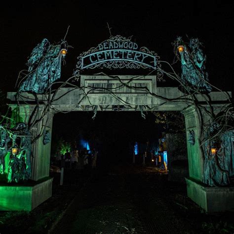 The 50 Scariest Haunted Attractions In Every State Fodors Travel Guide