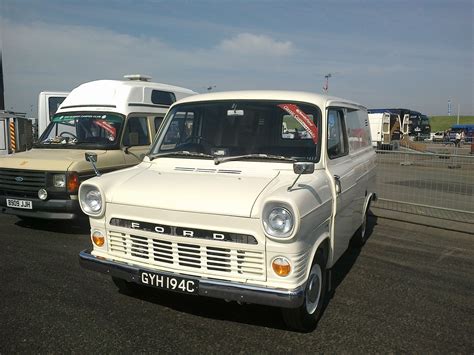 Classic Transit van. | Ford transit, Car ford, Vintage vans