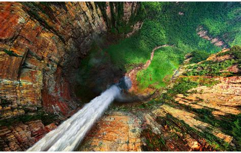Picture Of The Day Dragon Falls Venezuela From Above Twistedsifter