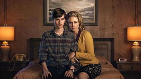 Watch The First Six Minutes Of New Psycho Prequel Bates Motel