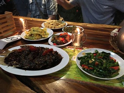 With audials, it's a piece of cake to find the stations that play your favorite music most often from among 100,000 of the best internet radio stations and to narrow down the selection based on musicians. RM Saung Ranggon, Tasikmalaya - Restaurant Reviews, Photos & Phone Number - Tripadvisor