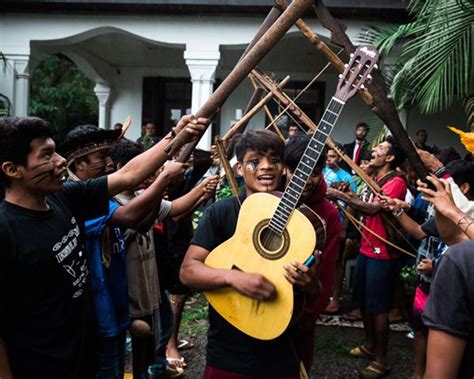 Guarani p o s t i n g. Guarani people against Tenda construction company, São ...