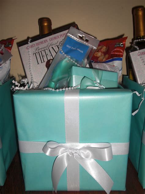 From finding the perfect tiffany gift to jewelry styling advice, our customer service experts are always here to help. archive.lemondropteam.com wp-content uploads 2011 03 Md ...
