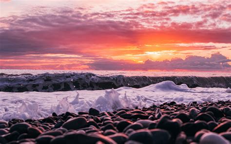 Download Wallpaper 3840x2400 Sunset Sea Waves Shore Pebbles 4k