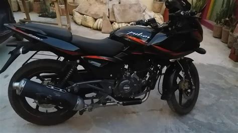 Hello friends watch this video to see and know about all new bajaj pulsar 180 cc with actual showroom look along with real life. Pulsar 220F new model 2020 Walkaround | Review - YouTube