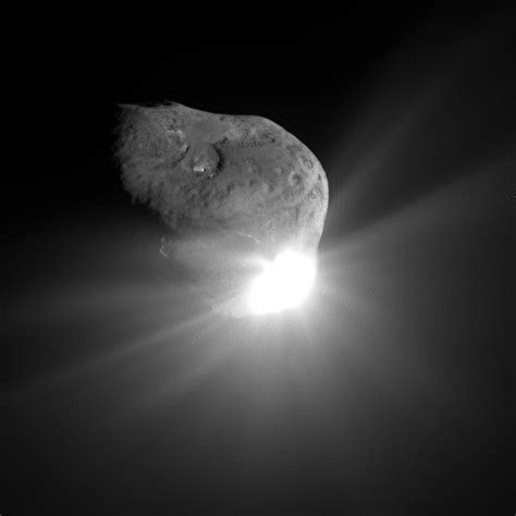 Deep Impact: Comet probe goes dark.
