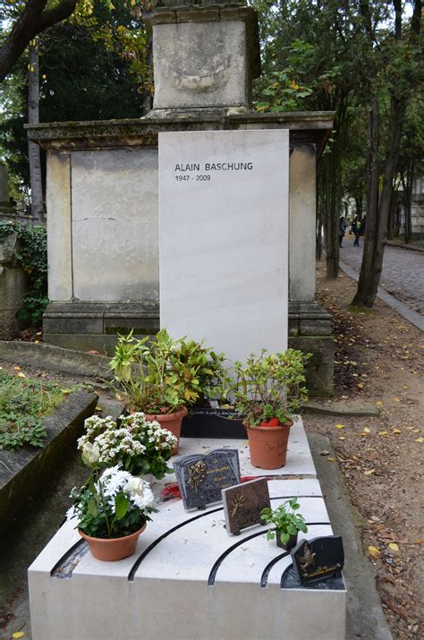 Discover top playlists and videos from your favorite artists on shazam! Alain BASHUNG : Biographie, Tombe, Citations, Forum ...