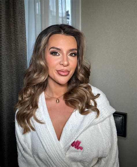 mafs uk beauty laura hints at finding love again after
