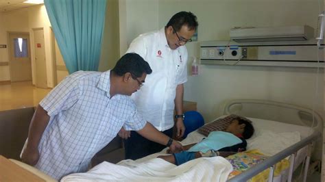 Hospital sultanah aminah blood bank. Dato Latt Shariman: Melawat Pesakit di Hospital Sultanah ...