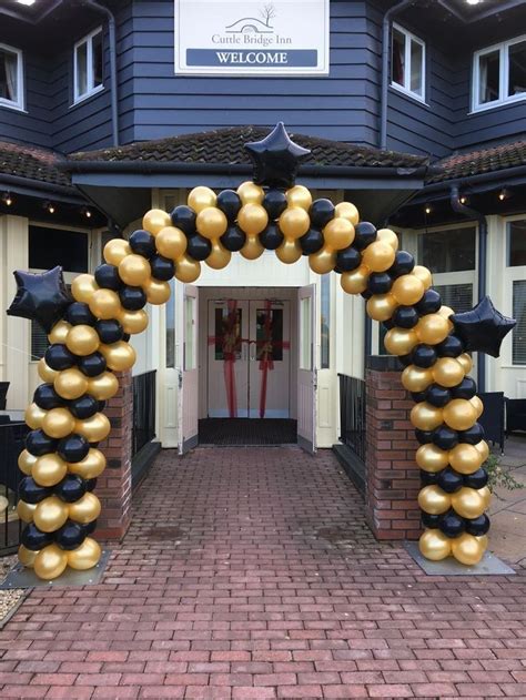 Awesome 30 Wonderful Black And Gold New Years Eve Party Decoration