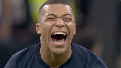 Fifa Wc 2022 Kylian Mbappes Hillarious Reaction After Harry Kane Misses The Penalty Goes Viral