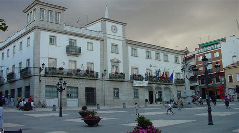 Simple Science: How to Make a Volcano with Kids
