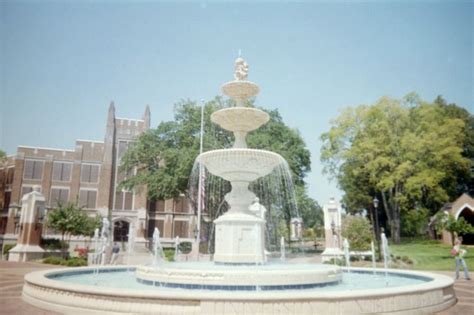 Beautiful Fountain At University Of North Alabama