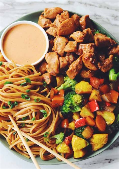 Instead of dipping my vegetables, like at the teppanyaki restaurant, i. Easy Hibachi Chicken with Yum Yum Sauce | Recipe in 2020 ...