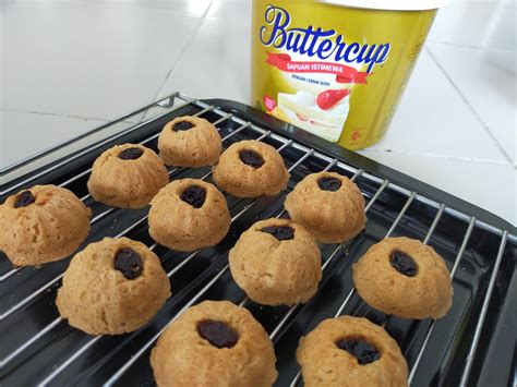 Gula halus (3 sudu besar) esen vanila (1 sudu kecil) telur kuning (1 biji) tepung gandum (1 1/2 cawan) baking soda (1/2 sudu kecil) tepung beras. Resepi Biskut Peanut Butter Sukatan Cawan Yang Sedap dan ...