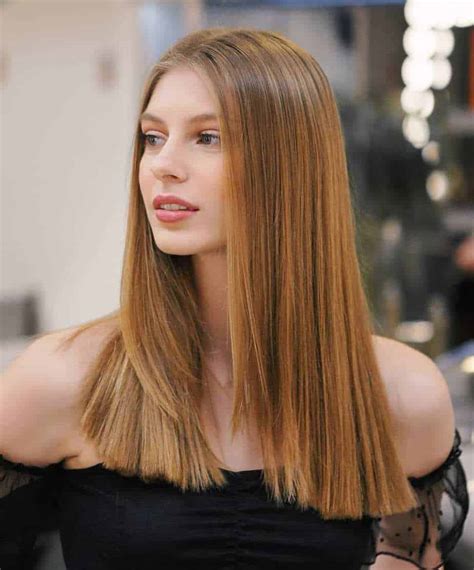 Shape up haircuts are common in 2021 because it gives men a unique elegance. Top 10 Women Haircuts for Thin Hair 2021【Best Trends and Styles】 - Elegant Haircuts